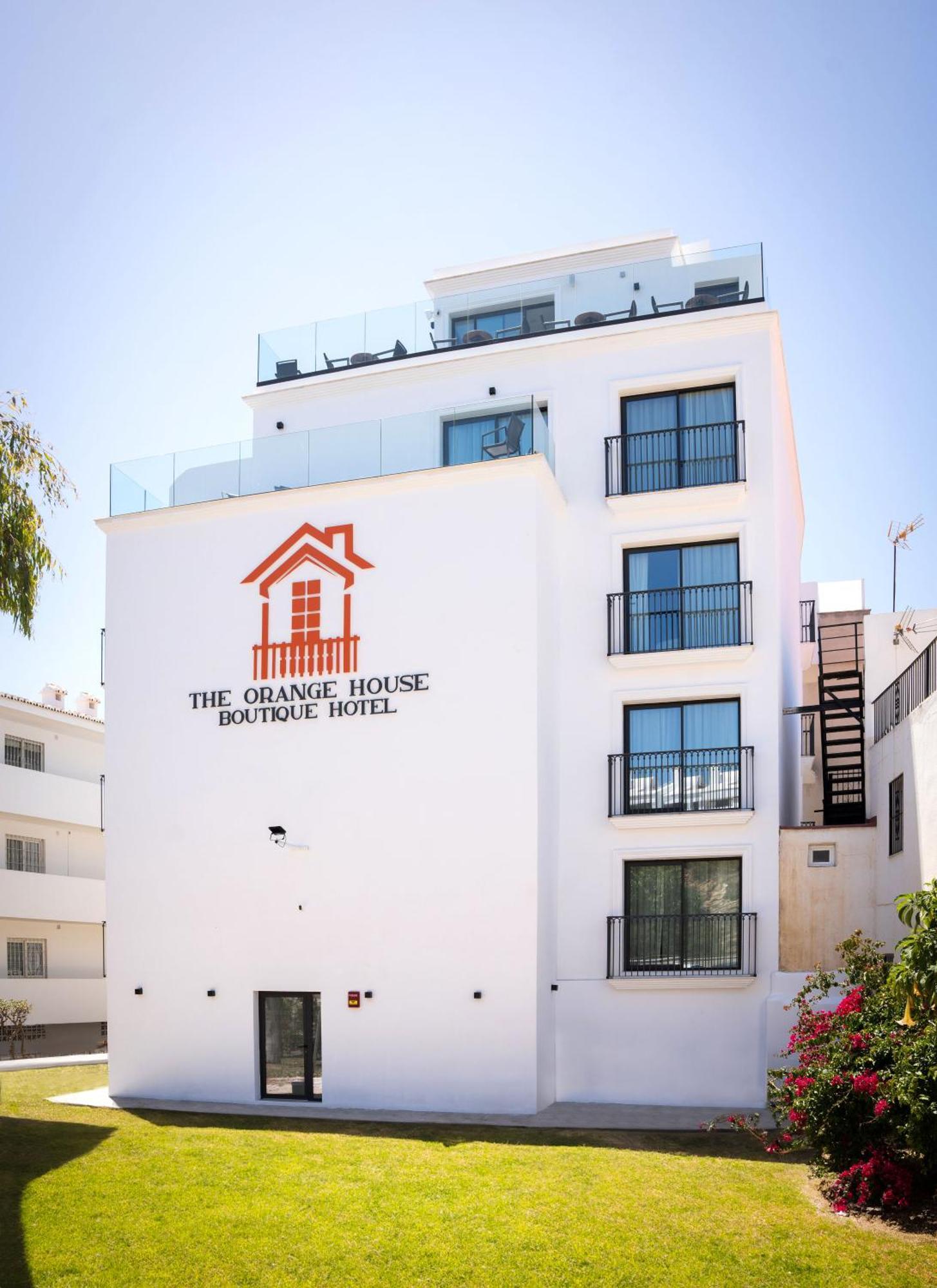 The Orange House Boutique Hotel And Upstairs Rooftop Bar Center Of La Cala De Mijas 100M From The Beach Exterior foto