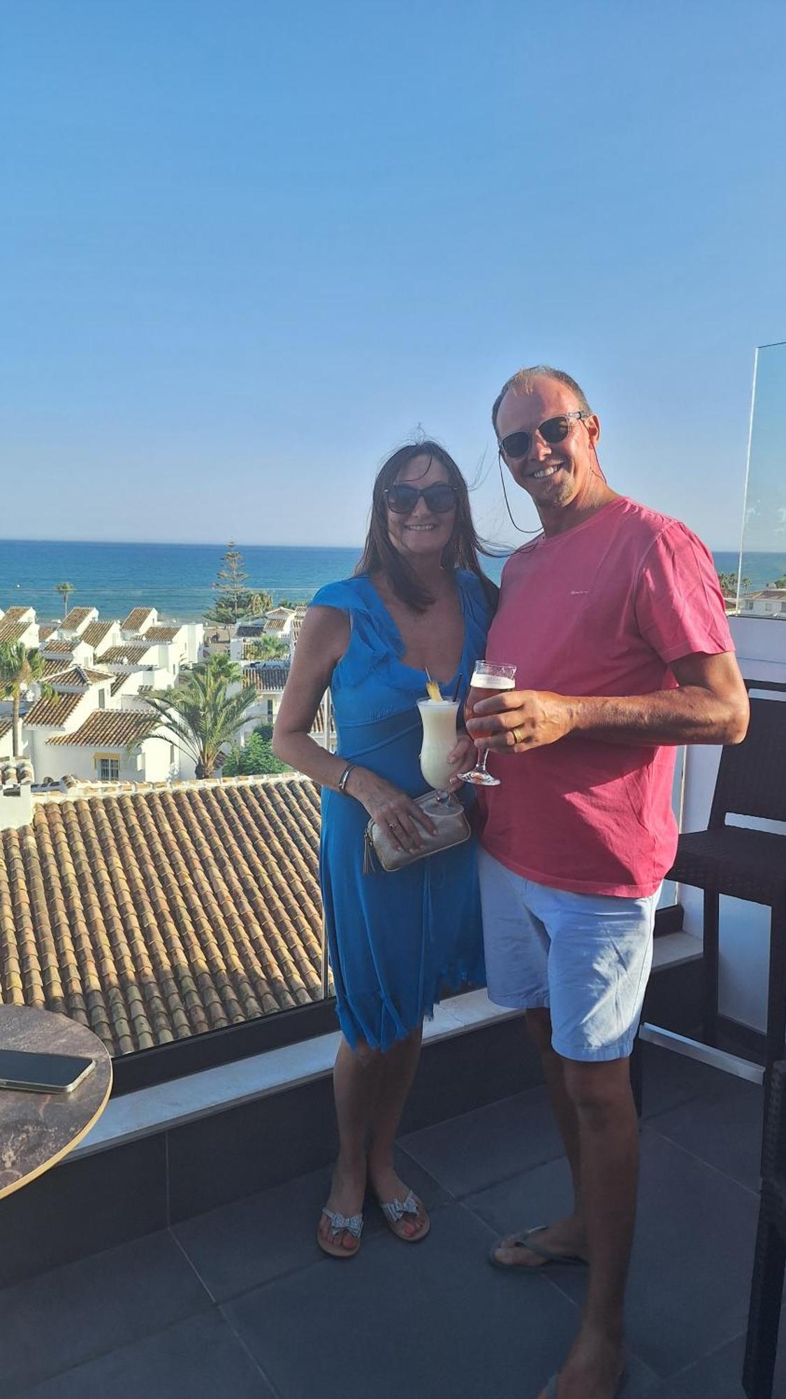 The Orange House Boutique Hotel And Upstairs Rooftop Bar Center Of La Cala De Mijas 100M From The Beach Exterior foto